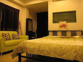 Centana Apartment Bangkok Eksteriør billede
