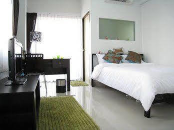 Centana Apartment Bangkok Eksteriør billede